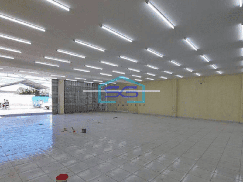 Disewakan toko tempat usaha parkiran luas di Pamecutan Denpasar Barat Bali