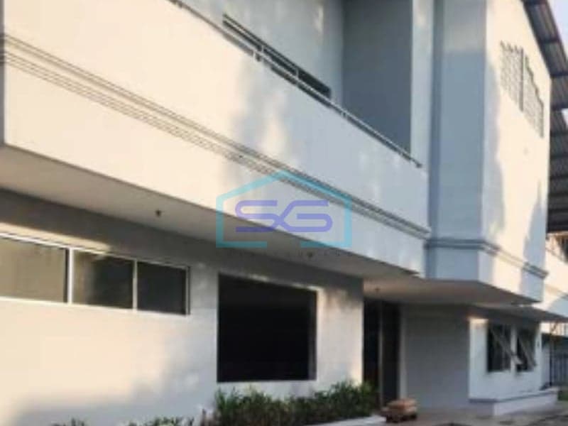 工业区仓库出售 战略位置 卡尔塔苏拉 苏科哈尔乔 中爪哇 土地面积 5000平方米