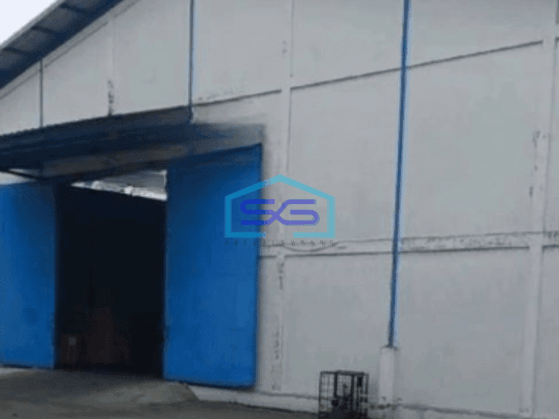 Disewakan Gudang Akses Container 20 Feet di Cikupa Tangerang Luas Bangunan  1600 m²