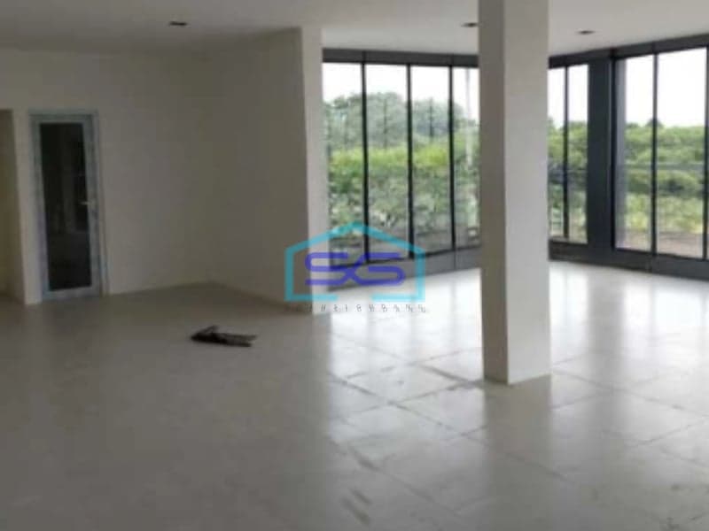 Dijual Gudang Akses Container 40 Feet Luas Bangunan 1468 m² di Tangerang