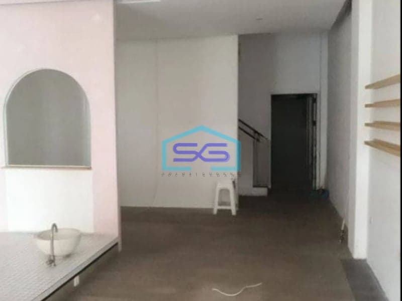 Disewakan Ruko Strategis Di Condongcatur Dekat Pusat Kota Yogyakarta LB 300m2