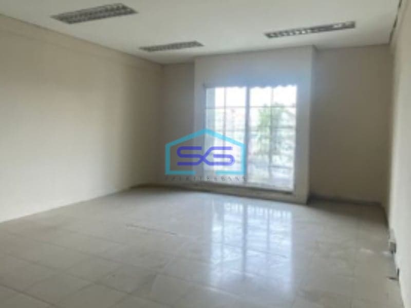 Disewakan Ruko Bebas Banjir Luas Bangunan 290 m² Lokasi di Jakarta Selatan