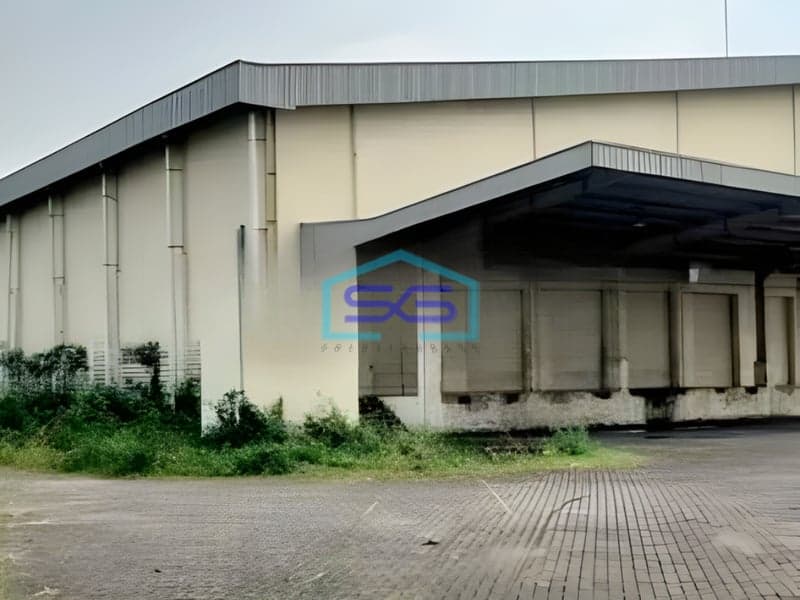 Dijual Gudang Akses Container 40 Feet Luas Bangunan 10000 m² di Bekasi