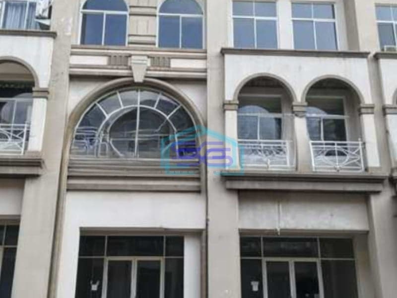 Dijual Ruko Luas Bangunan 225 m² Lokasi Bekasi Jawa Barat