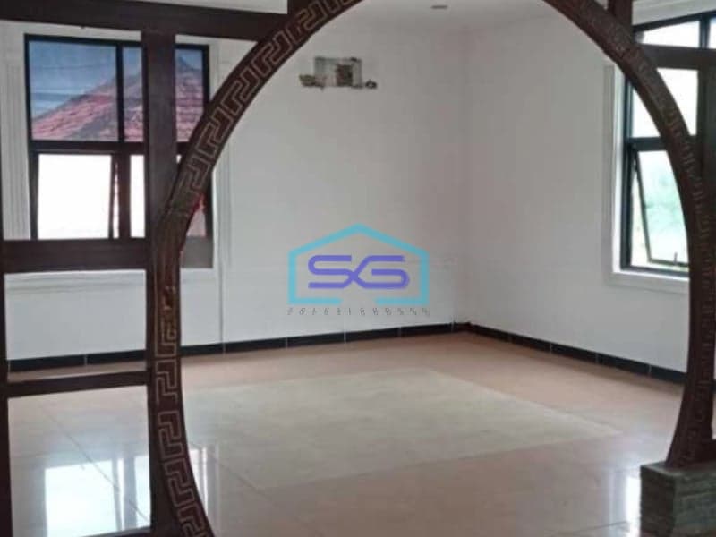 Dijual Kantor Lokasi Strategis Luas Bangunan  1300 m² di Daan Mogot Jakarta Barat