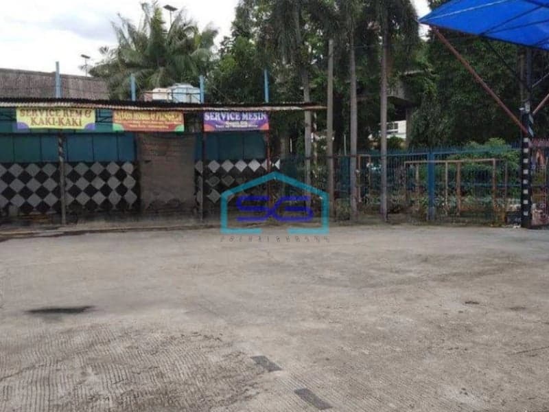 Dijual Tanah strategis1800m2 Pinggir Jalan Dekat Tol Jatinegara Jakarta Timur