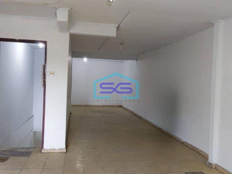 Disewakan Ruko 4 Lantai Lokasi di Harmoni Jakarta Pusat LB 200m2