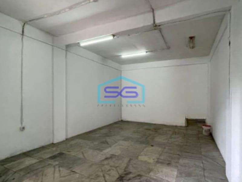 Disewakan Ruko Luas Bangunan 300 m² Lokasi di Jakarta Utara