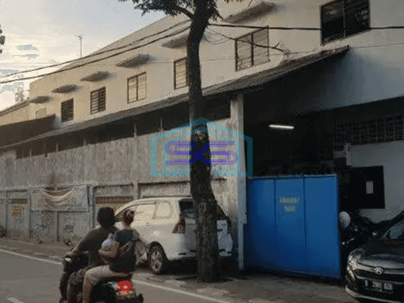 Dijual cepat gudang  menguntungkan dan strategis di Cengkareng