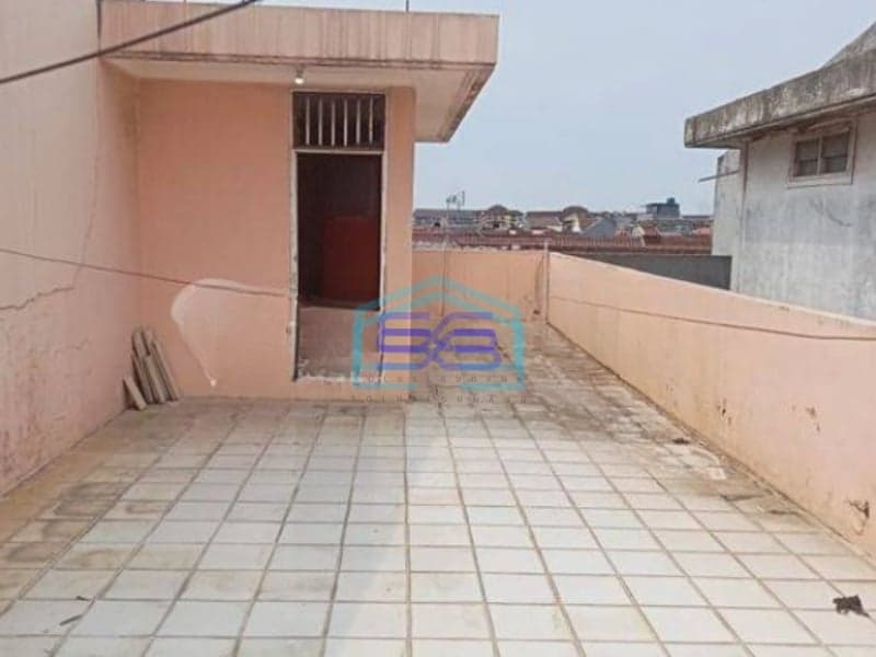 Dijual Ruko 3.5 Lantai di Taman Palem Jakarta Barat LT 90m2