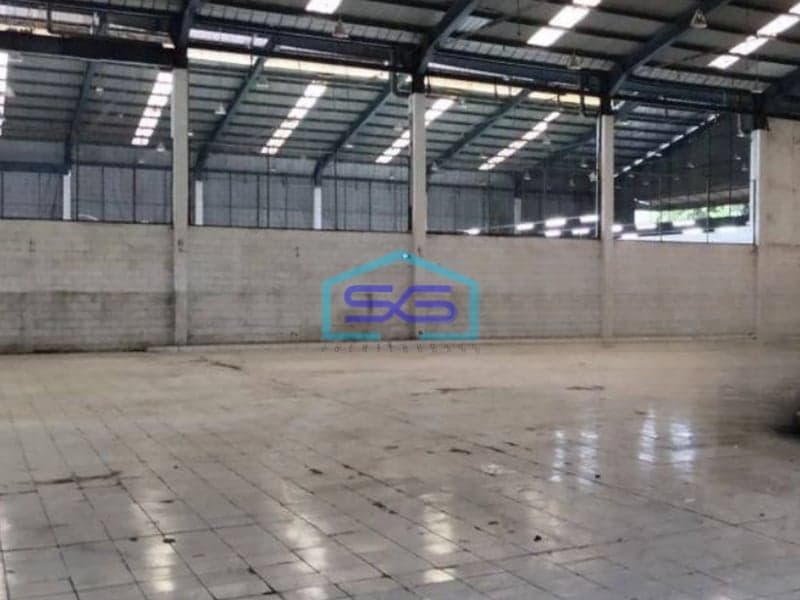 Disewakan Gudang Bagus LB 2000m2 Pinggir Jalan Raya Narogong Bekasi