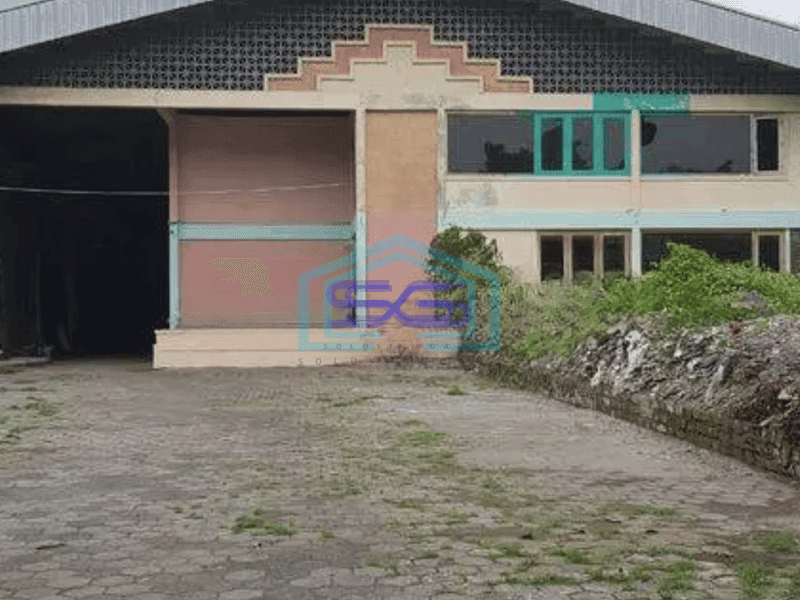 Dijual Gudang eksklusif likasi strategis dekat jalan raya solo jogja