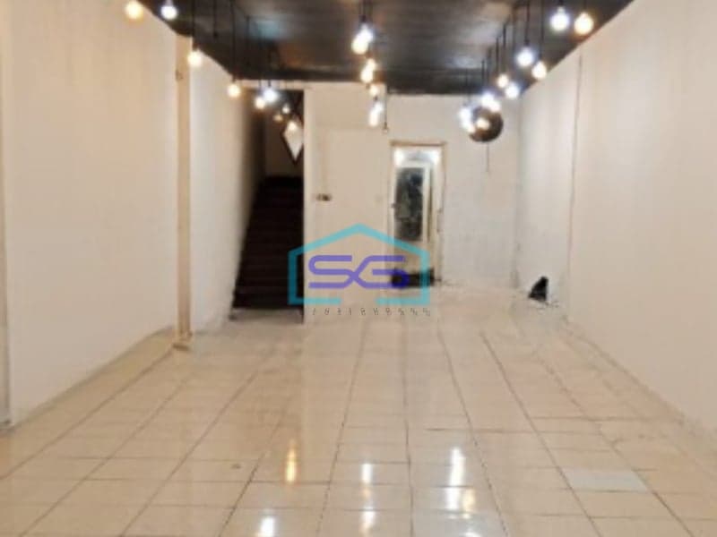 Disewakan Ruko Luas Bangunan  243 m² Lokasi Tebet Jakarta Selatan