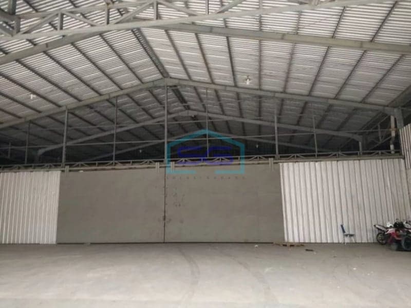 Disewakan gudang di gunung putri luas 3900m