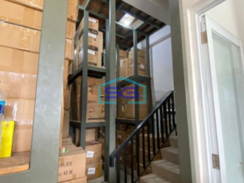 Dijual Gudang di Citra Garden 8 Jakarta Barat Sudah Renovasi HGB Luas Tanah 136 m2