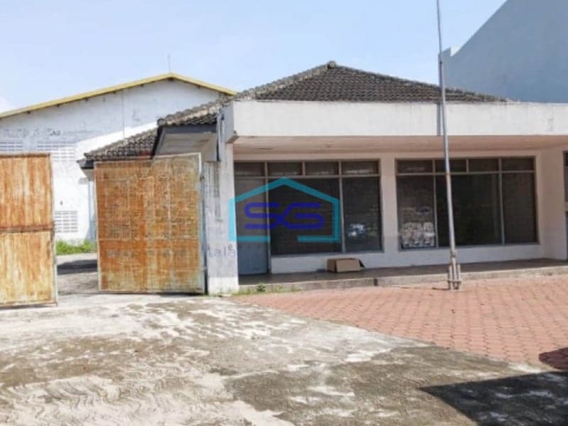 Disewakan Gudang Ada Ruang Kantor di Bagian Depan di Malang Luas Bangunan 2000m2