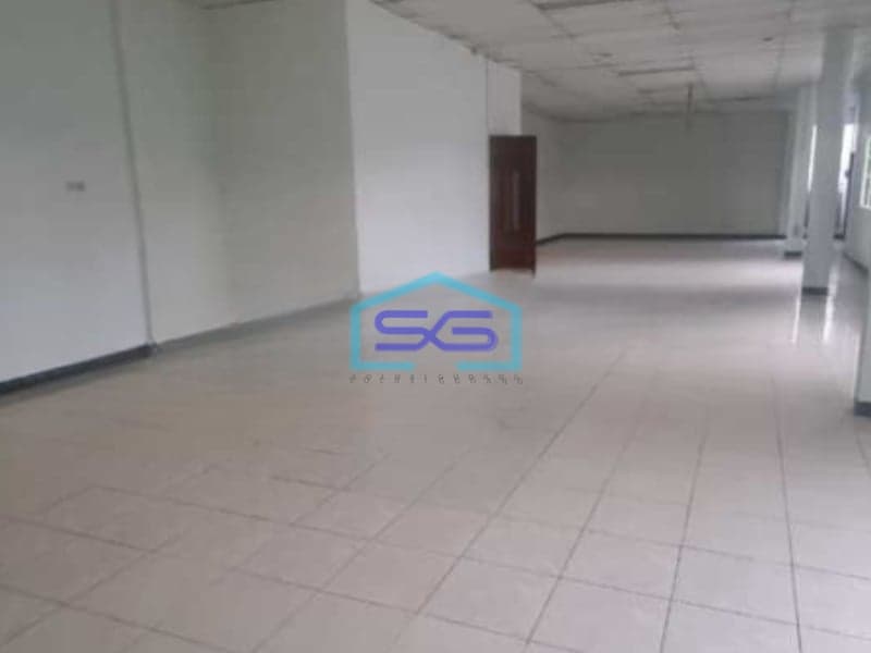 Disewakan Ruko Luas Bangunan  1250 m² Lokasi Strategis di Tangerang