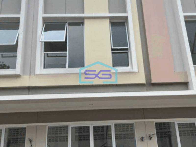 Disewakan Ruko 2 Lantai Lokasi Strategis di Gading Serpong Tangerang Tersedia Area Parkir