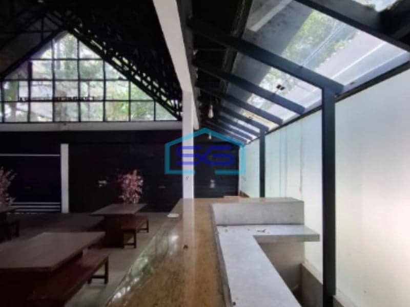 Disewakan Ruang Usaha Lokasi Ramai dan Premium di Bandung Luas 300m2