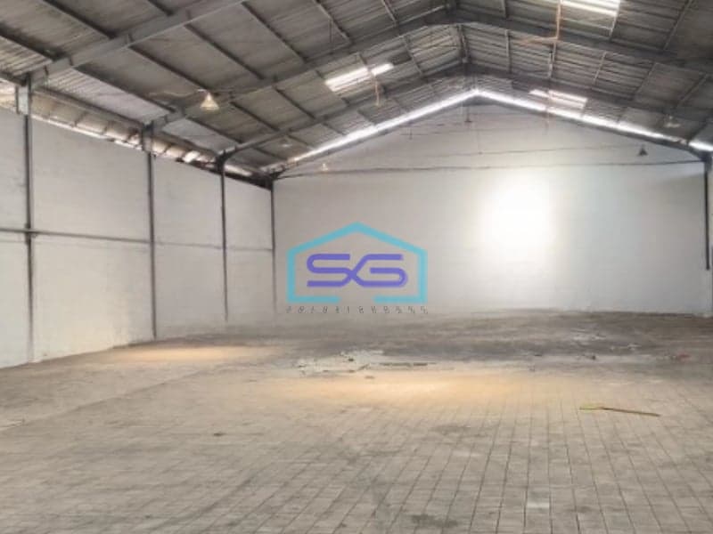 Disewakan Gudang Ada Kantor Luas Tanah  1100 m² Lokasi di Cipondoh Tangerang