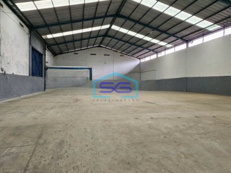 Disewakan Gudang Luas Bangunan  1000 m²  Lokasi Tangerang
