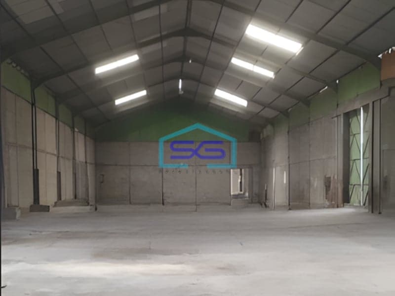 Disewakan  Gudang Margomulyo Surabaya Siap Dipakai Ada Air Sumur Luas Bangunan 8000m2