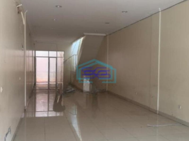 Disewakan Ruko Hadap Jalan Raya Lokasi Ramai di Ciledug Tangerang Selatan Luas Bangunan  136 m²