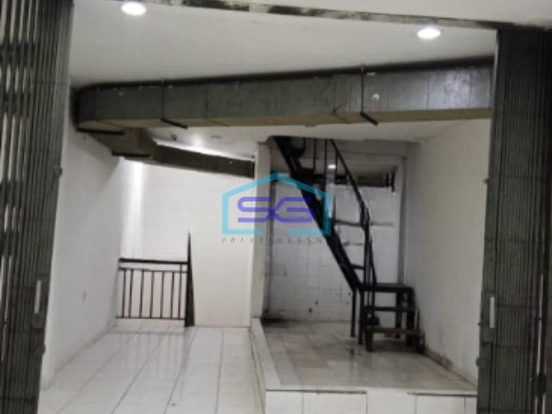 Disewakan Ruko Lokasi Bebas Banjir di Tebet Jakarta Selatan Luas Bangunan 243 m²