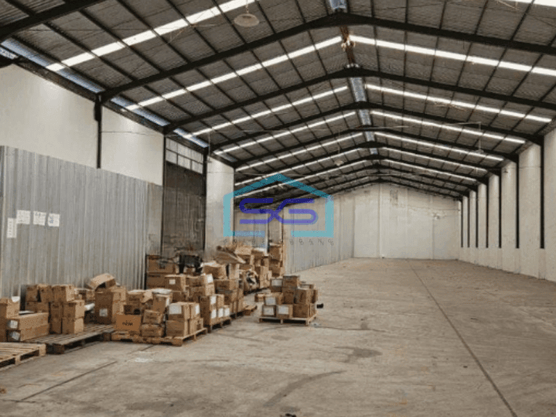 Disewakan Gudang Besar Siap Pakai Plus Kantor Luas Tanah  3611 m² Akses Container di Jaten Solo