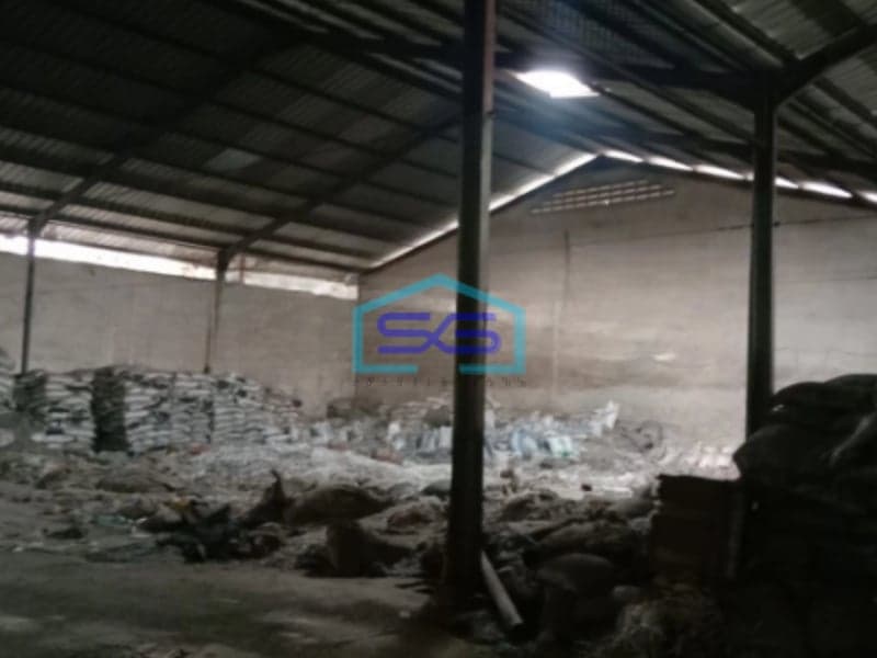 Disewakan Gudang di Jl. Imam Bonjol Karawaci Tangerang Butuh Renovasi SHM LT 4585m2