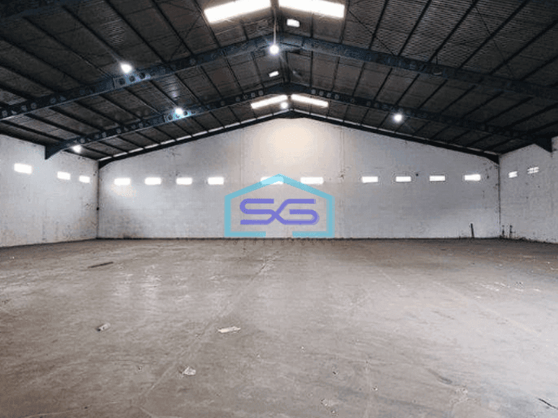 Disewakan Gudang Plus Kantor Akses Kontainer Dekat Jababeka di Cikarang Bekasi LT 2100m2