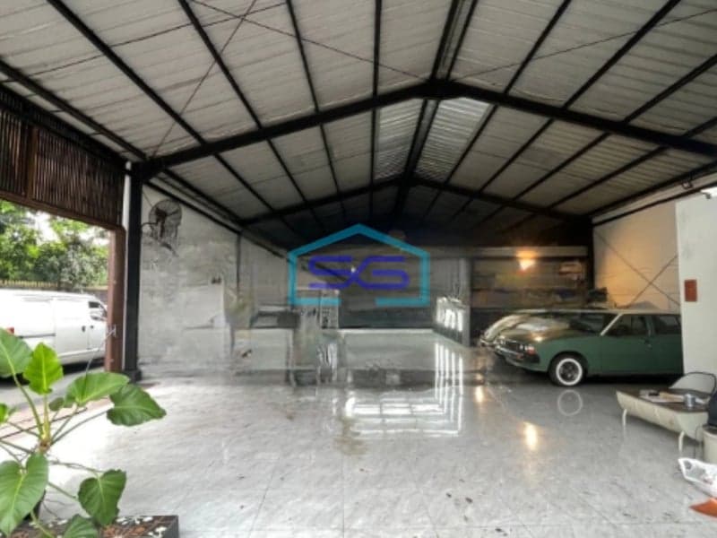 Dijual Ruang Usaha Luas Bangunan  600 m² Lokasi Bebas Banjir di Depok