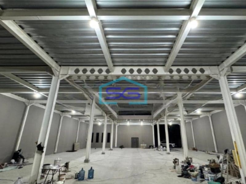 Dijual Gudang Luas Tanah  1200 m² Lokasi di Kapuk Kamal Jakarta Barat