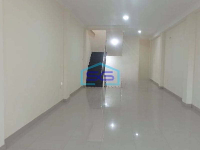 Dijual Ruko 3 Lantai di Pondok Gede Jakarta Timur LB 282m2 Parkiran Luas