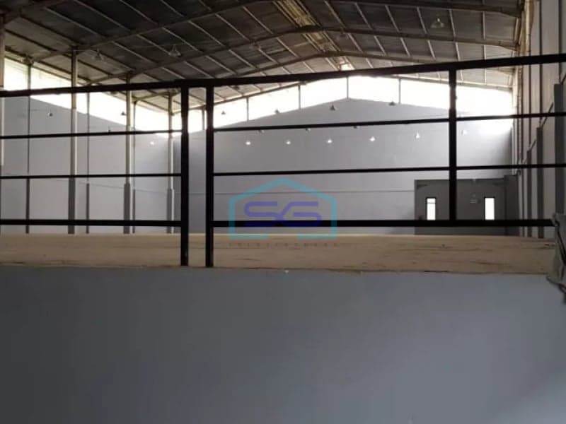 Disewakan gudang di sentul luas bangunan 1350m