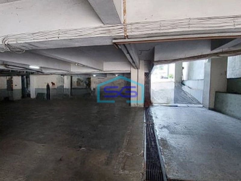 Dijual Cepat Gedung di Jalan Raya Petojo Jakarta Pusat Harga Nego LB 3612m2