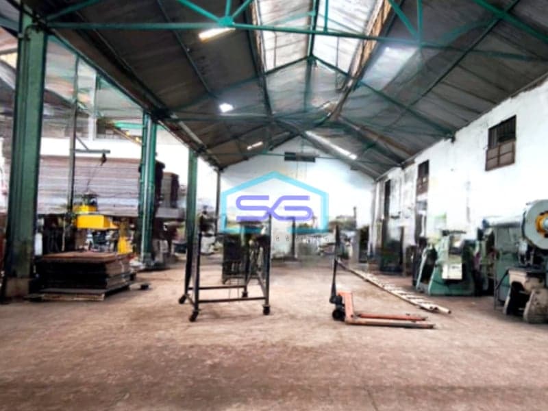 Dijual Gudang Luas Bangunan  1000 m² Lokasi Bebas Banjr di Blimbing Malang Jawa Timur