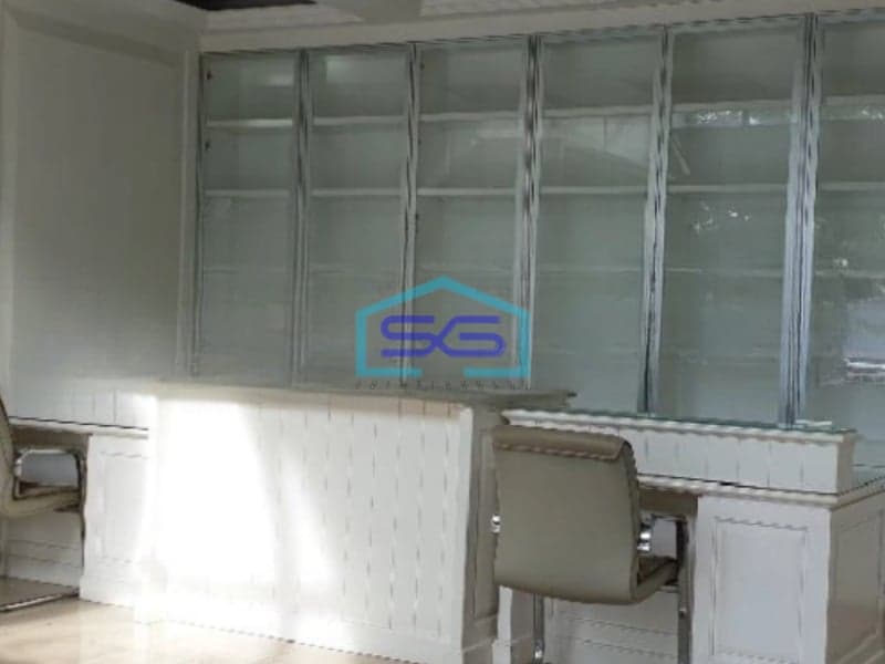 Disewakan Ruko Luas Tanah 299 m² Lokasi Semarang