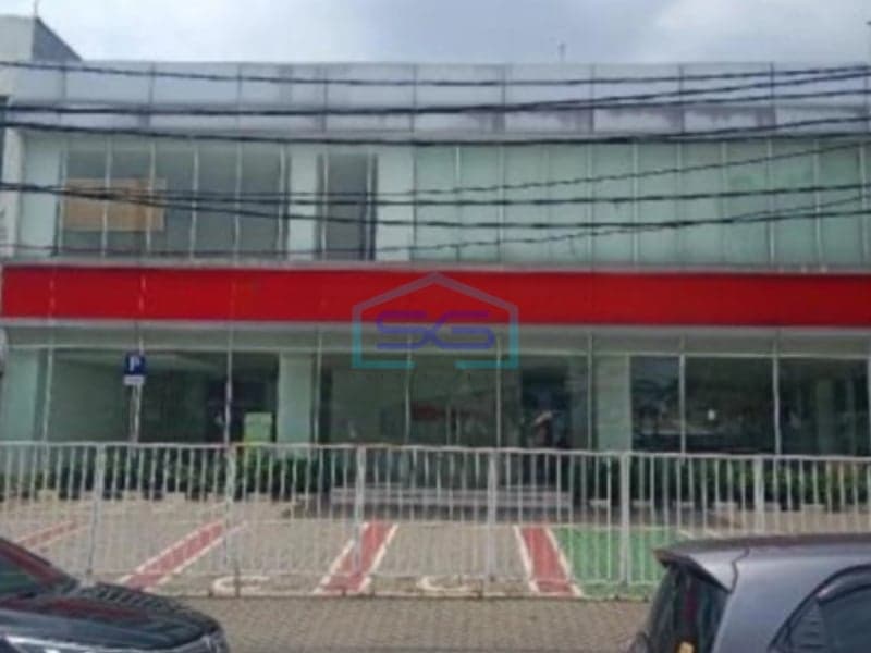 Strategic Commercial Space for Rent Ex-Showroom Ready to Use in Mampang Prapatan South Jakarta Building Area 1362sqm