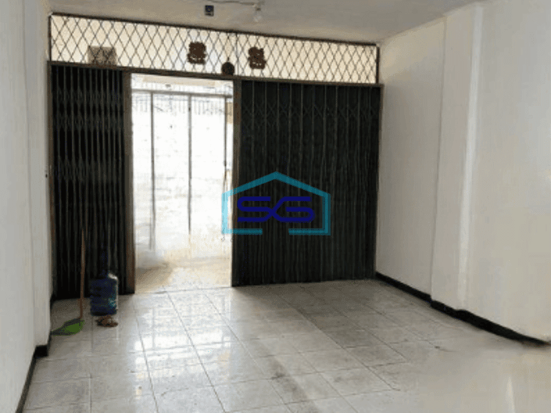 Dijual Ruko Lokasi Strategis di Jelambar Jakarta Barat Harga Bisa Nego Luas Bangunan  196 m²