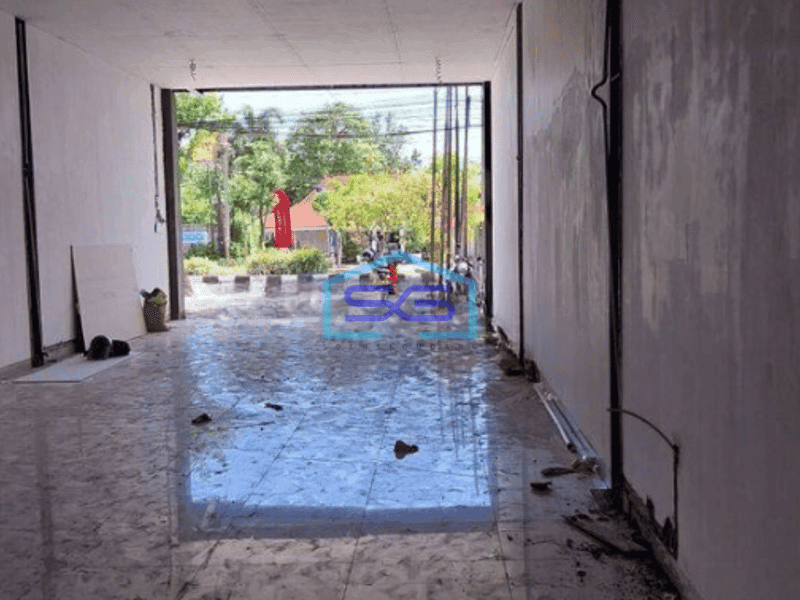 Disewakan ruko luas jalan utama Sunset Road Seminyak Badung Bali