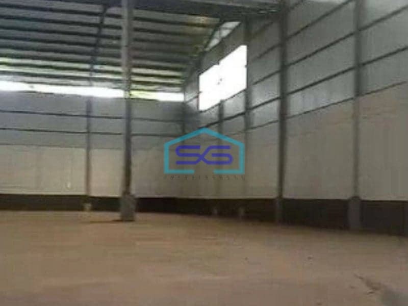 Disewakan Gudang Baru Masuk Truk Fuso Lokasi Strategis di Cibubur Bogor LT 1500m2