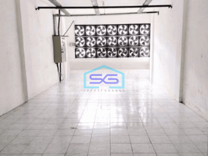 Dijual Ruko 3 Lantai Kondisi Rapi dan Terawat Luas Bangunan 120 m² di Jembatan Dua Jakarta Barat