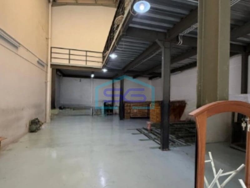 Warehouse + Office for Rent 2 Floors Full Epoxy Cheapest Near Tangerang Airport LB 400m2