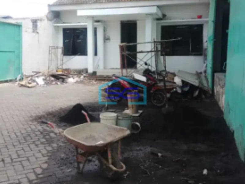 Disewakan Gudang Surimulia Margomulyo Surabaya Ada Loading dock Sebelah tol LB 966m2