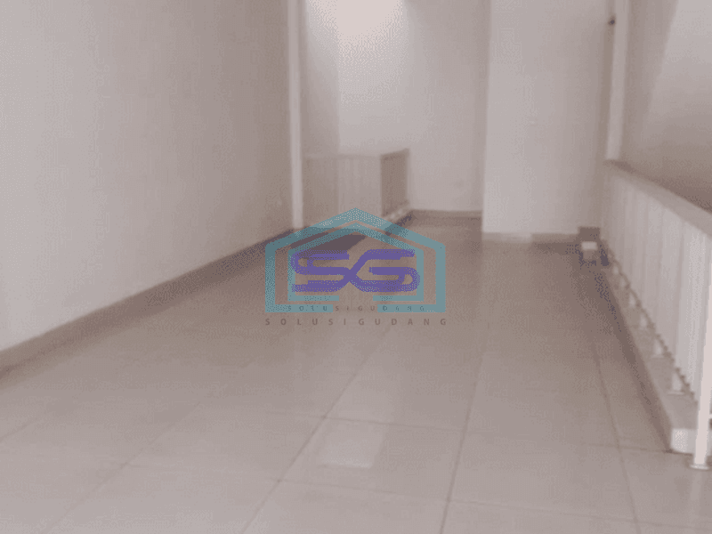 Disewa Ruko Green Lake City Hadap Depan SHM