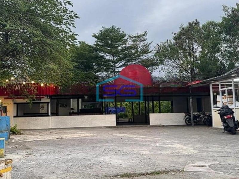 Disewakan Ruang Usaha Parkir Luas di Sleman Yogyakarta LT 500m2