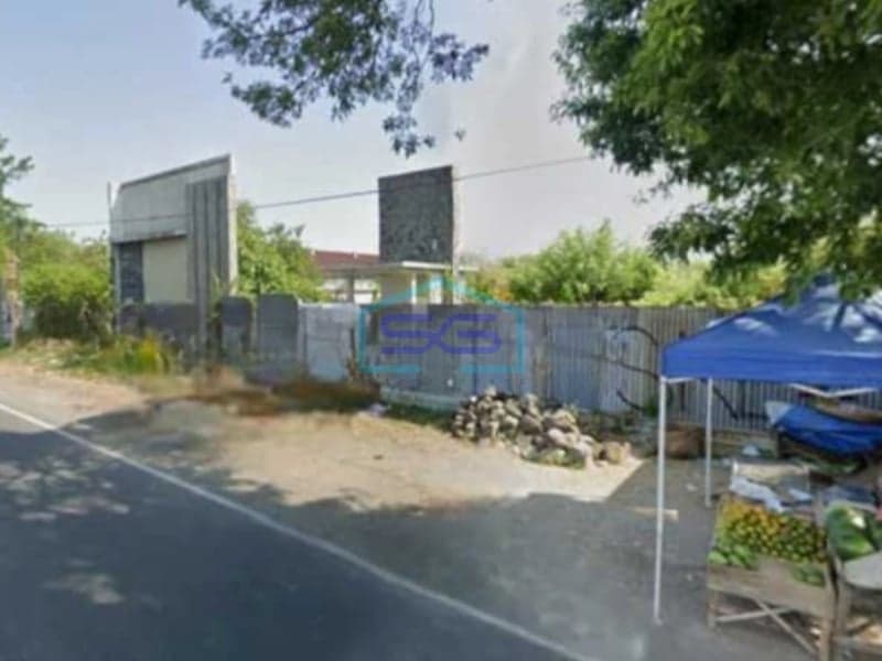 Strategic Land for Rent on Adi Sucipto Street Colomadu Central Java 9600sqm