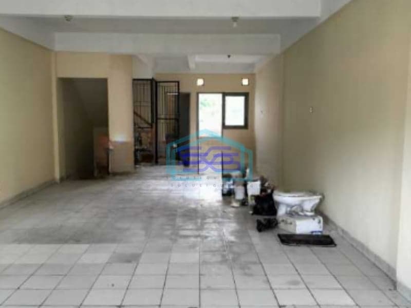 Disewakan Ruko Hadap Jalan Raya Pahlawan Seribu Sektor 7 Bsd Tangerang Luas Bangunan  225 m²
