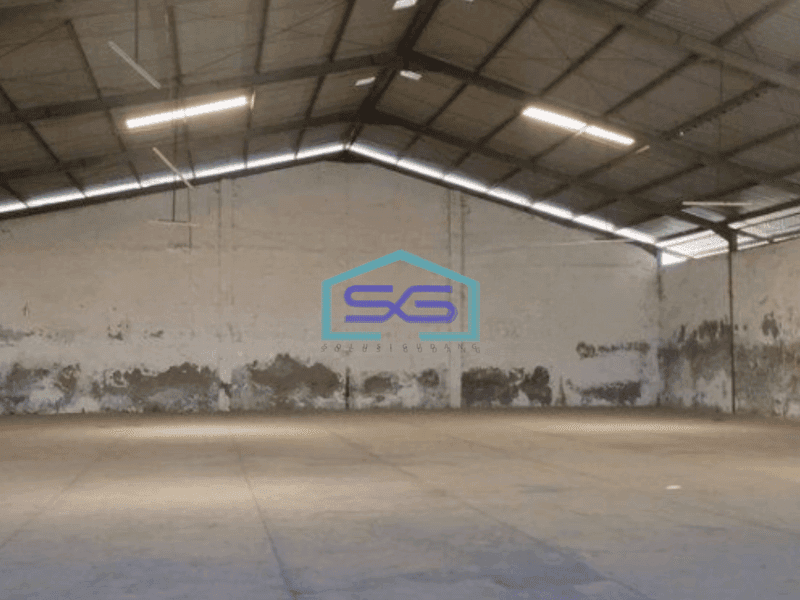 Disewakan Gudang Ada Kantor Luas Bangunan  1075 m² di Kalianak Surabaya